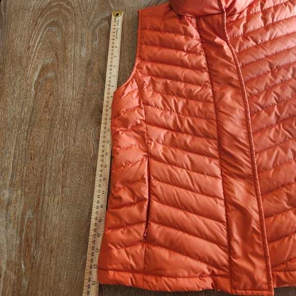 TALBOTS Down Puffer Tangerine Vest Women's Size Medium - Picture 11 of 15